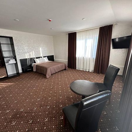Hotel Merry Club Maliye Khutora Екстериор снимка