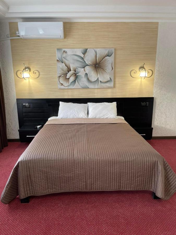 Hotel Merry Club Maliye Khutora Екстериор снимка