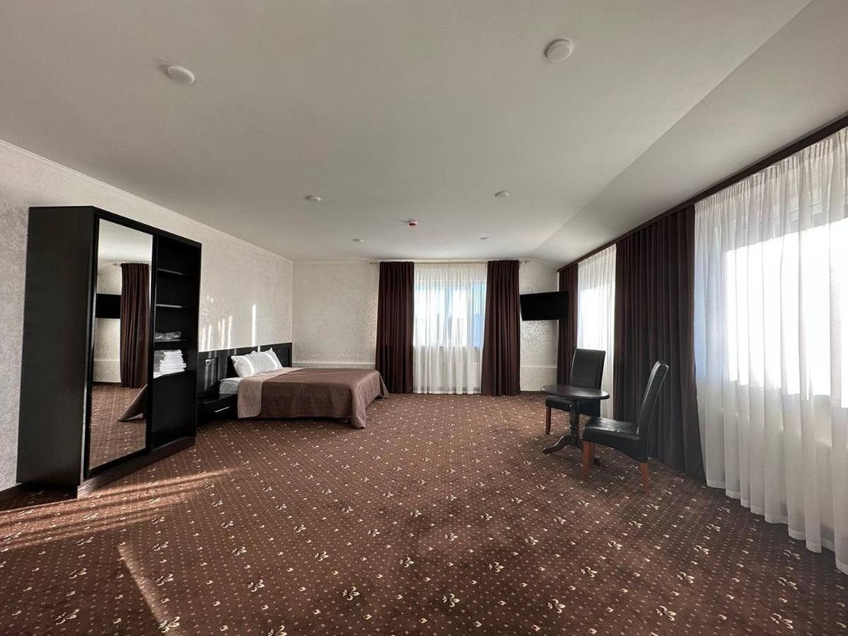 Hotel Merry Club Maliye Khutora Екстериор снимка