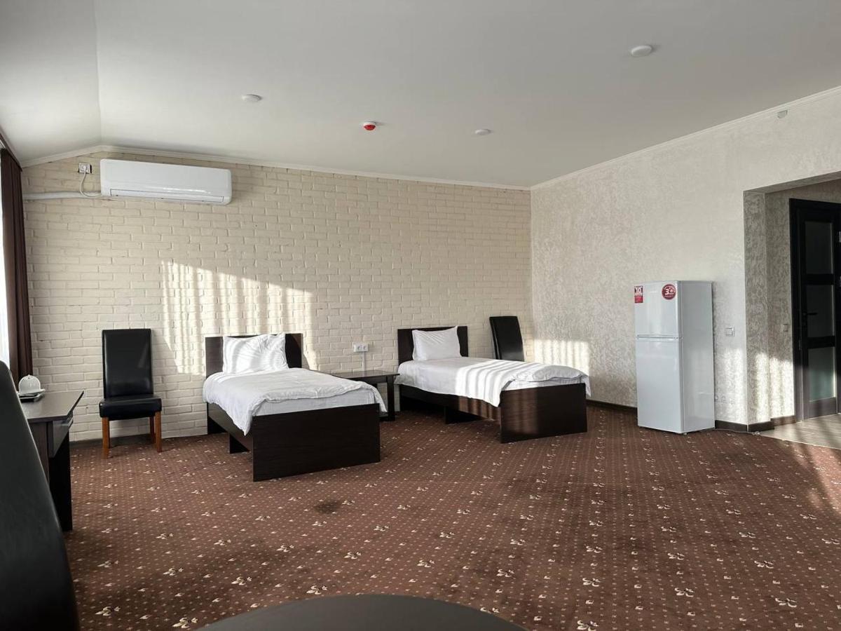 Hotel Merry Club Maliye Khutora Екстериор снимка